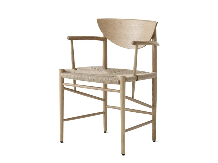 &Tradition Drawn HM4 Stuhl mit Armlehnen Entworfen von Hvidt & Mølgaard