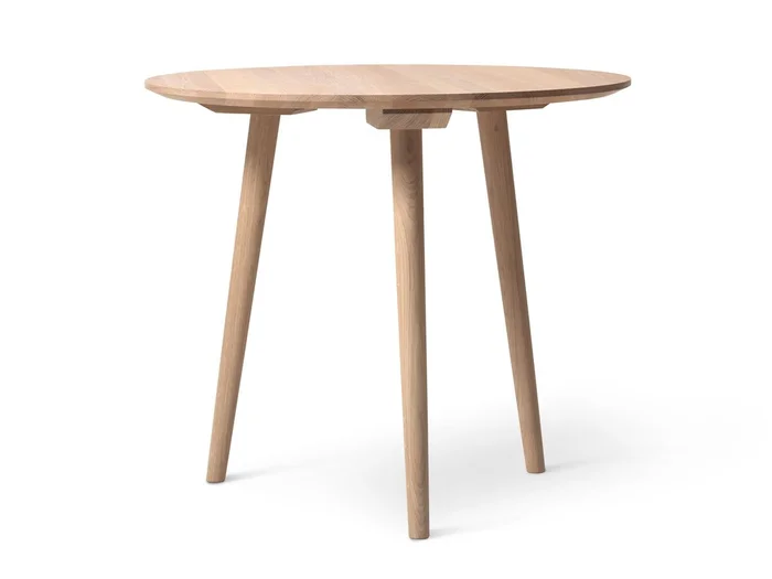 &Tradition In Between Tisch SK3 – Ø 90 Entworfen von Sami Kallio