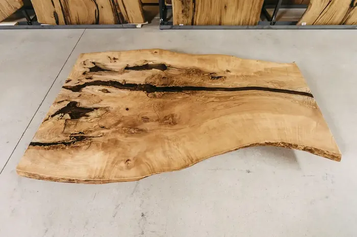 Baumscheibenplatte aus Esche 210 x 135 x5 cm