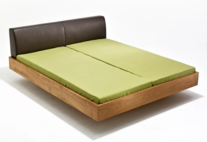 Bett Mamma air mit Lederkopfteil durchgehend