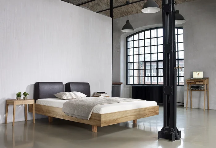 Bett Mamma air mit Lederkopfteil geteilt