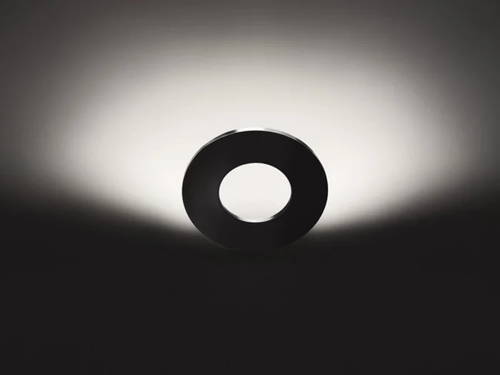 Cini&Nils Passepartout Wandleuchte Entworfen von Luta Bettonica