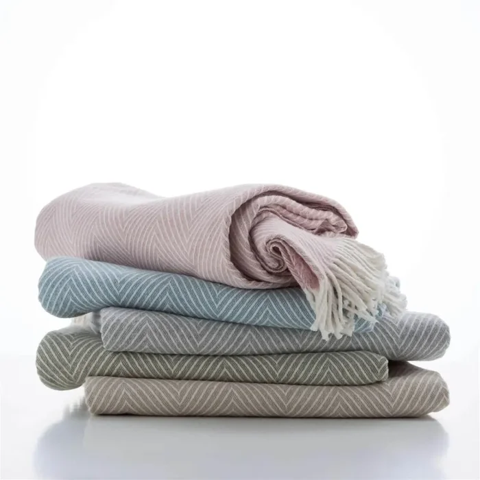 Cuddly – Outdoor-Decke 170×136 cm in Grün