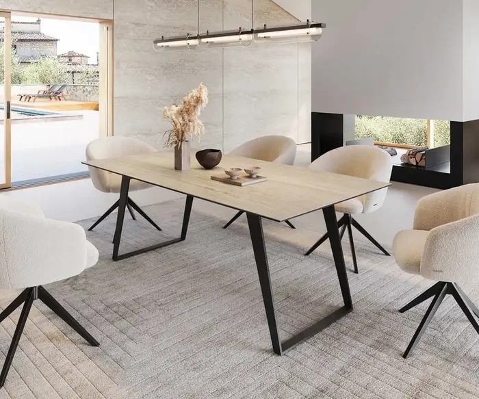 Esstisch Edge 200×100 Keramik Travertin Natur Metall Schräg Schwarz