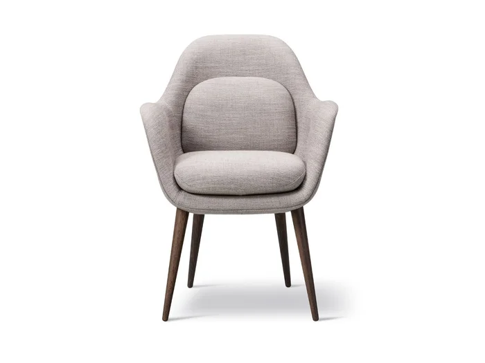 Fredericia Swoon Stuhl aus Holz Entworfen von Space Copenhagen