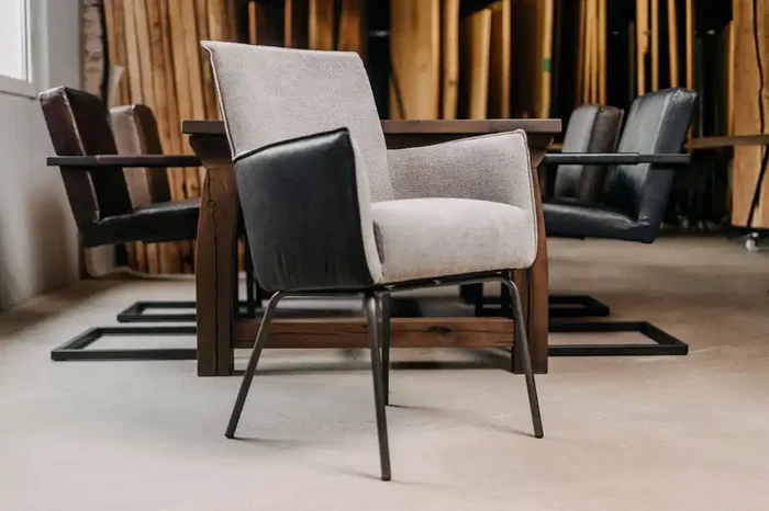 Hochlehner Stuhl mit Armlehne Leder Till-J