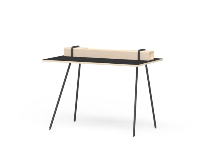 Moormann Kurt Schreibtisch – Eschenholzleiste und Einsätze in Mattschwarz Entworfen von Nils Holger Moormann