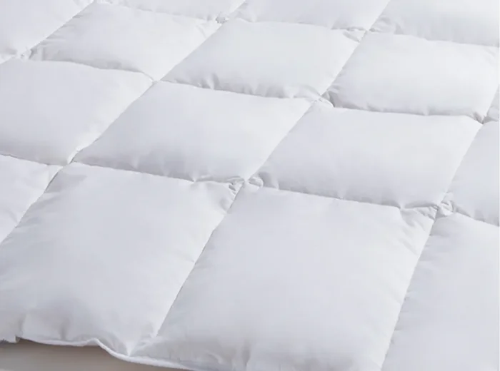 Ontario Komfort-Daunendecke, 50% Daunen, 50% Federn