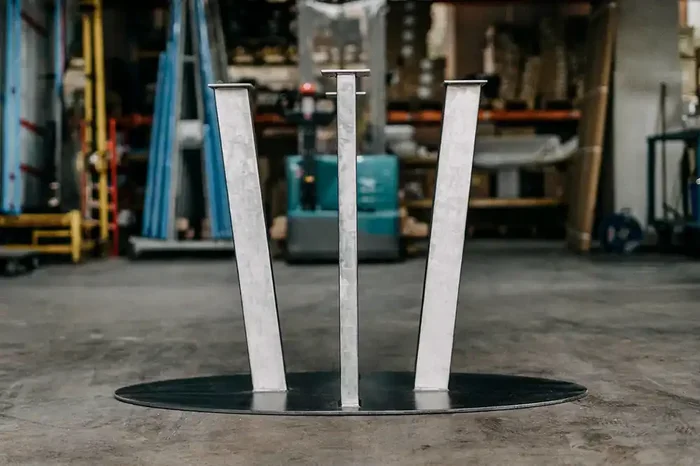 Ovales Metall Tischgestell Mittelfuß Aurel