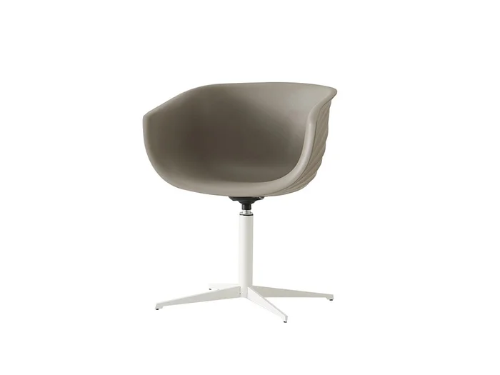 Segis Derby Drehstuhl mit 5-Stern Fußkreuz – TO Entworfen von Archirivolto