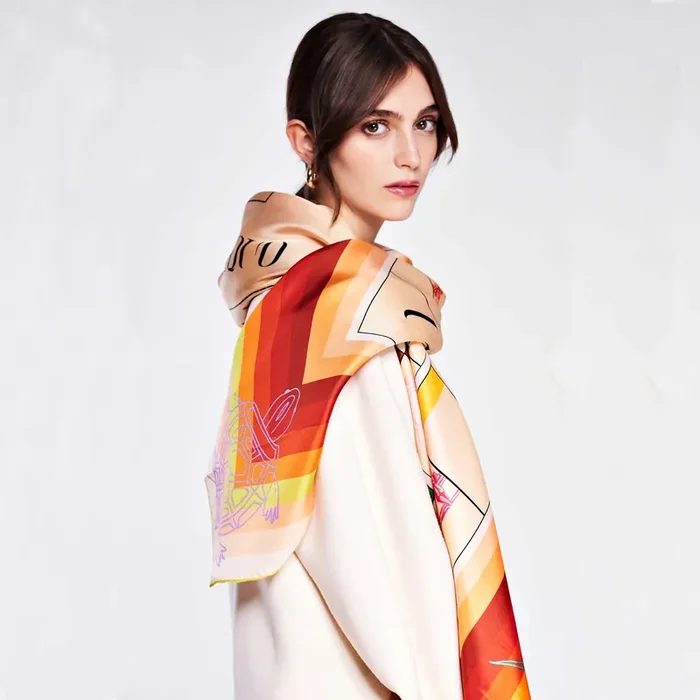 Seidenköper Foulard L‘ARTIGIANO von Orequo – H 90 x B 90