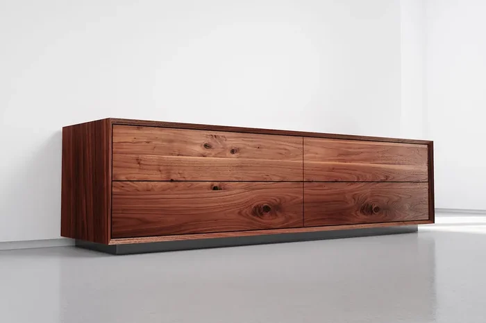 Sideboard Nussbaum nach Maß X-Line