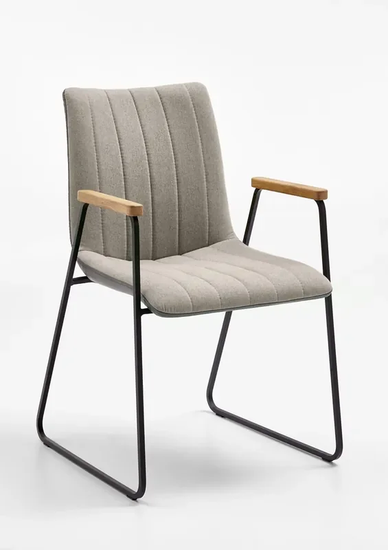 TIME Design Armlehnstuhl