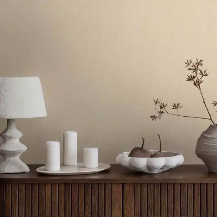 Uni Vliestapete in Creme mit Leinentextur – Sanfte Wandgestaltung für ein stilvolles Zuhause