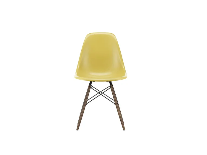 Vitra Eames Fiberglass DSW Stuhl – Ahorn Dunkel Entworfen von Charles & Ray Eames