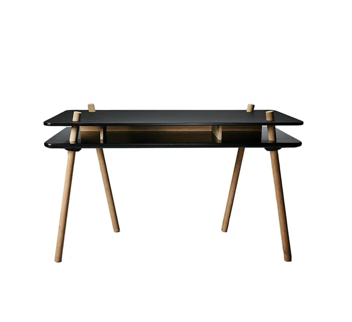 Won Stilt Schreibtisch Entworfen von Steffensen & Würtz